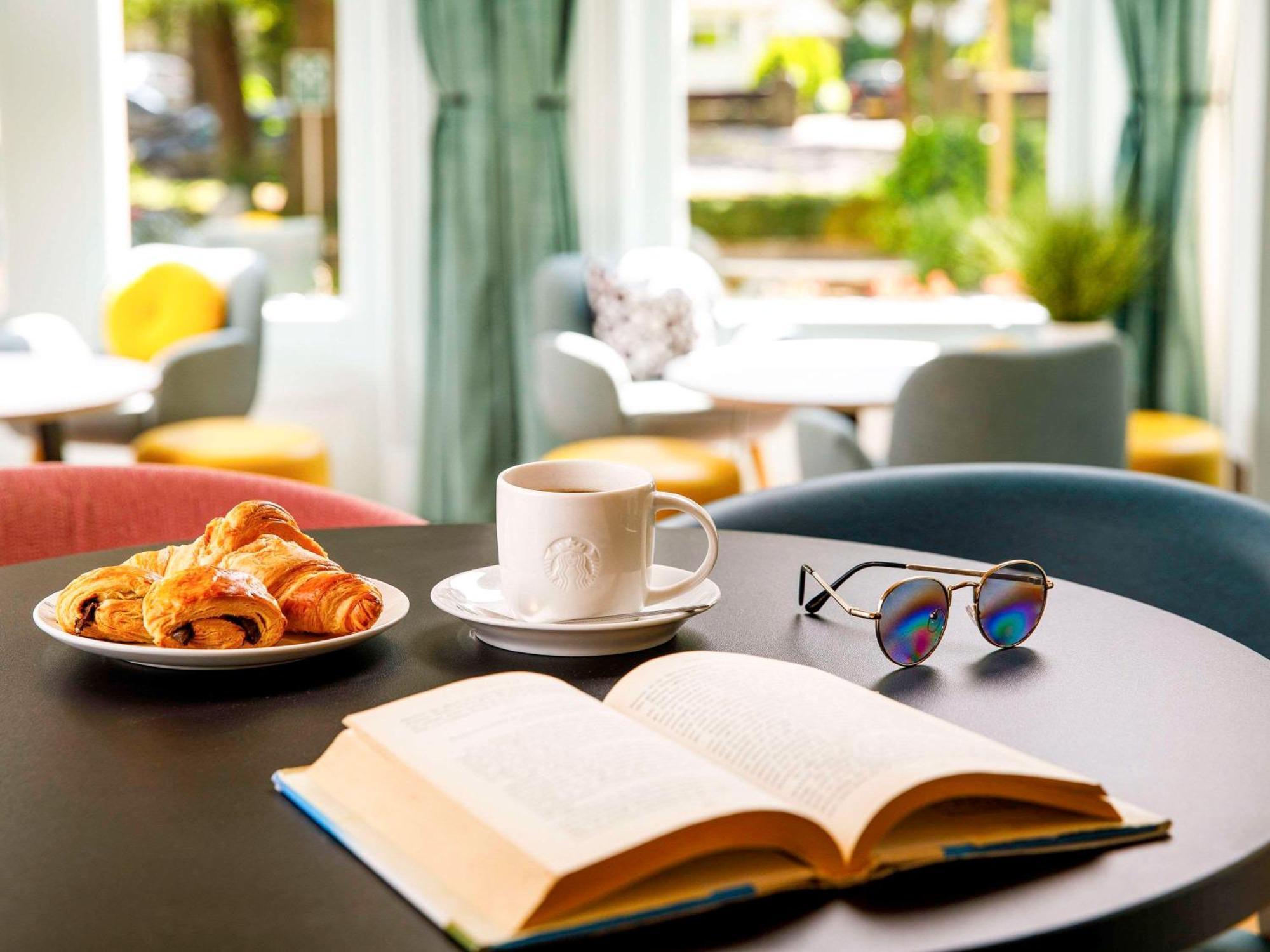 Ibis Styles Bournemouth Hotel Bagian luar foto