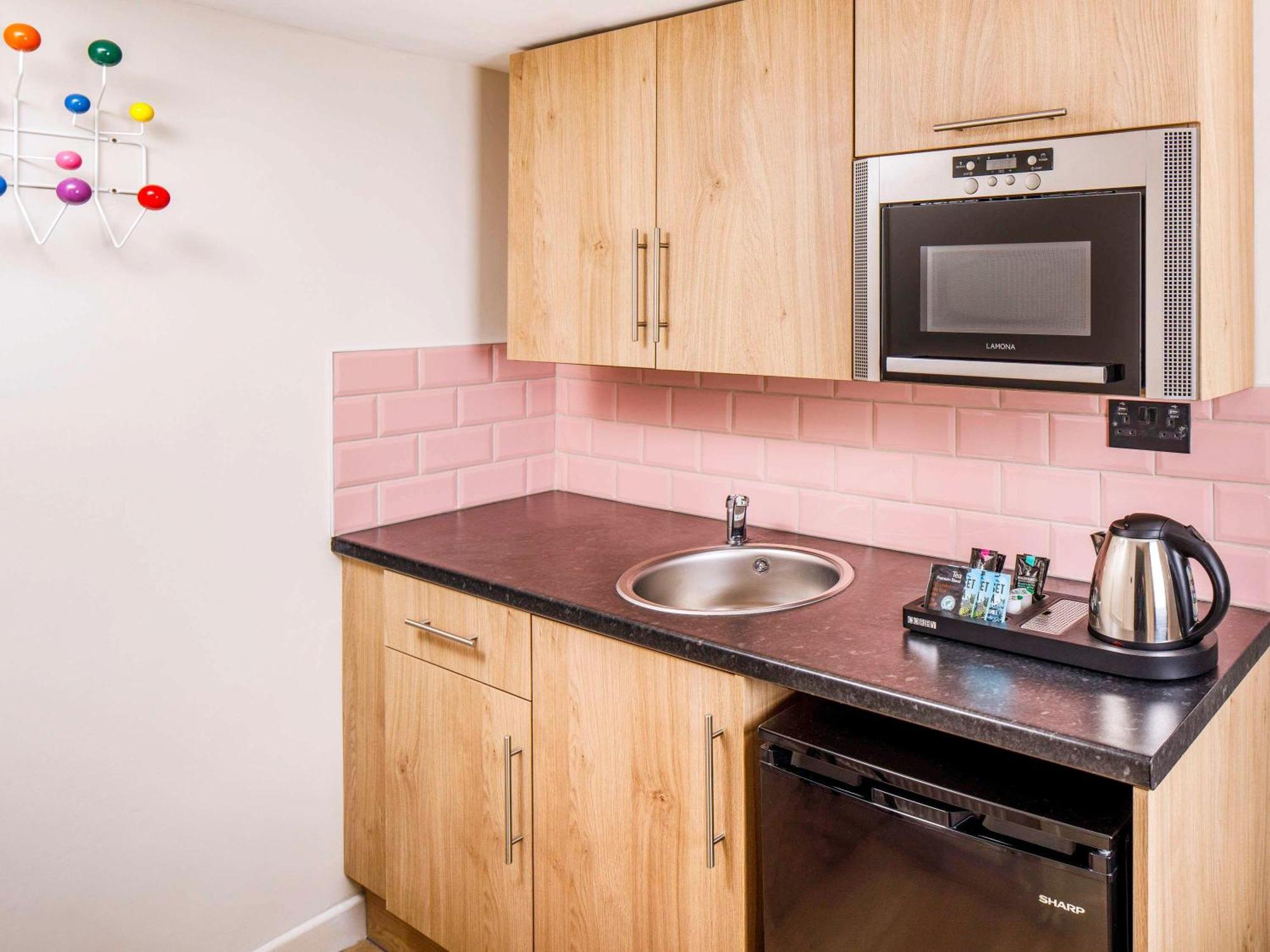 Ibis Styles Bournemouth Hotel Bagian luar foto
